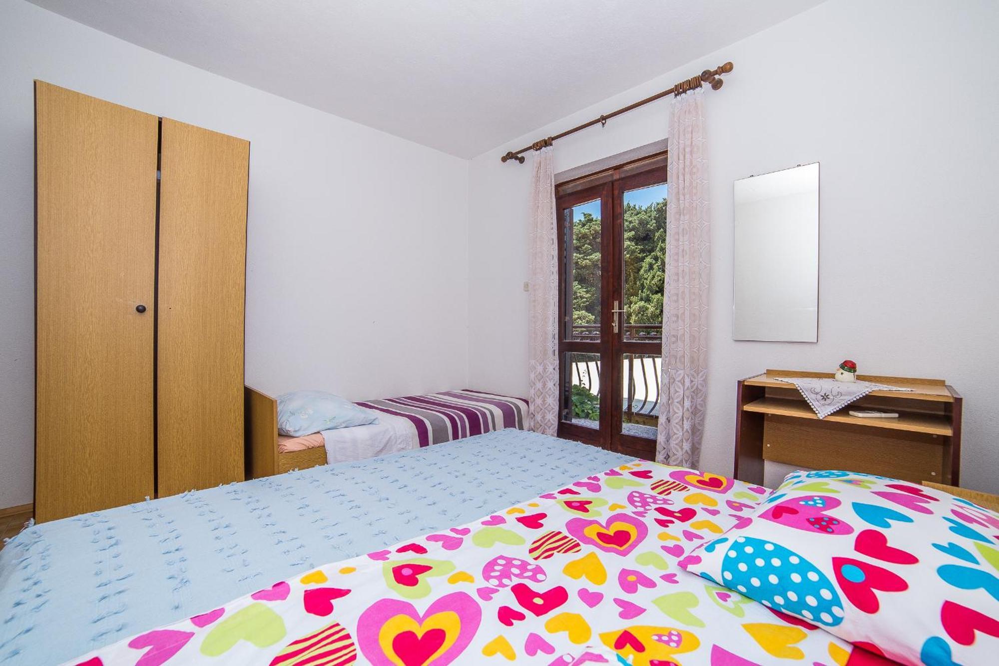 Apartments And Rooms Drpic Splitska Ngoại thất bức ảnh